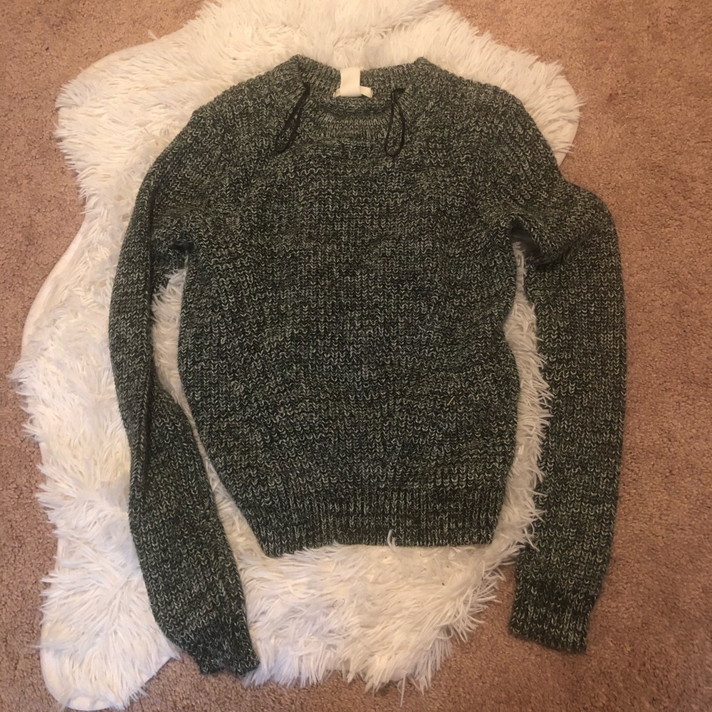 Basic sweater